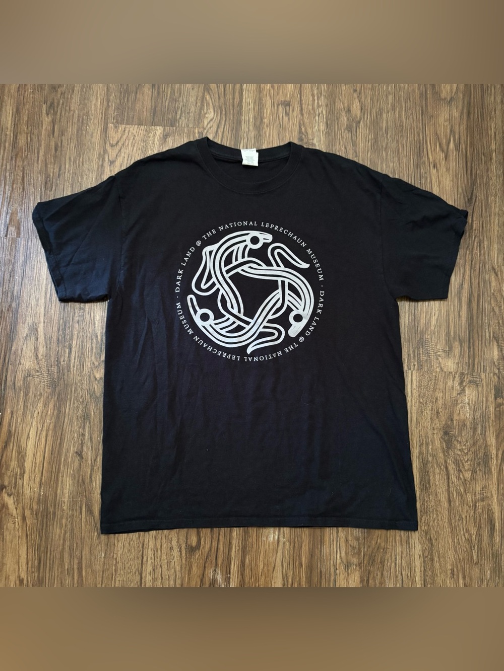 Dark Land National Leprechaun Museum Viking Wolf Graphic T-Shirt Black L